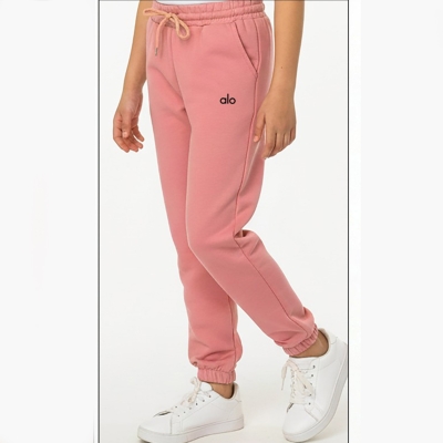 PUDRA PEMBE