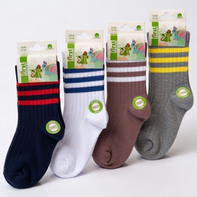 3/11 Y CIZGILI LIKRALI KIZ SOKET CORAP